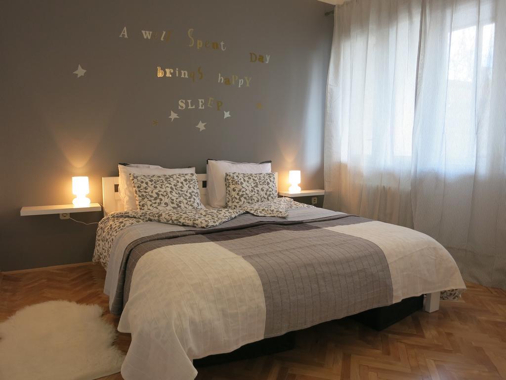 The Riverside Apartment - Downtown Sarajevo Exterior photo