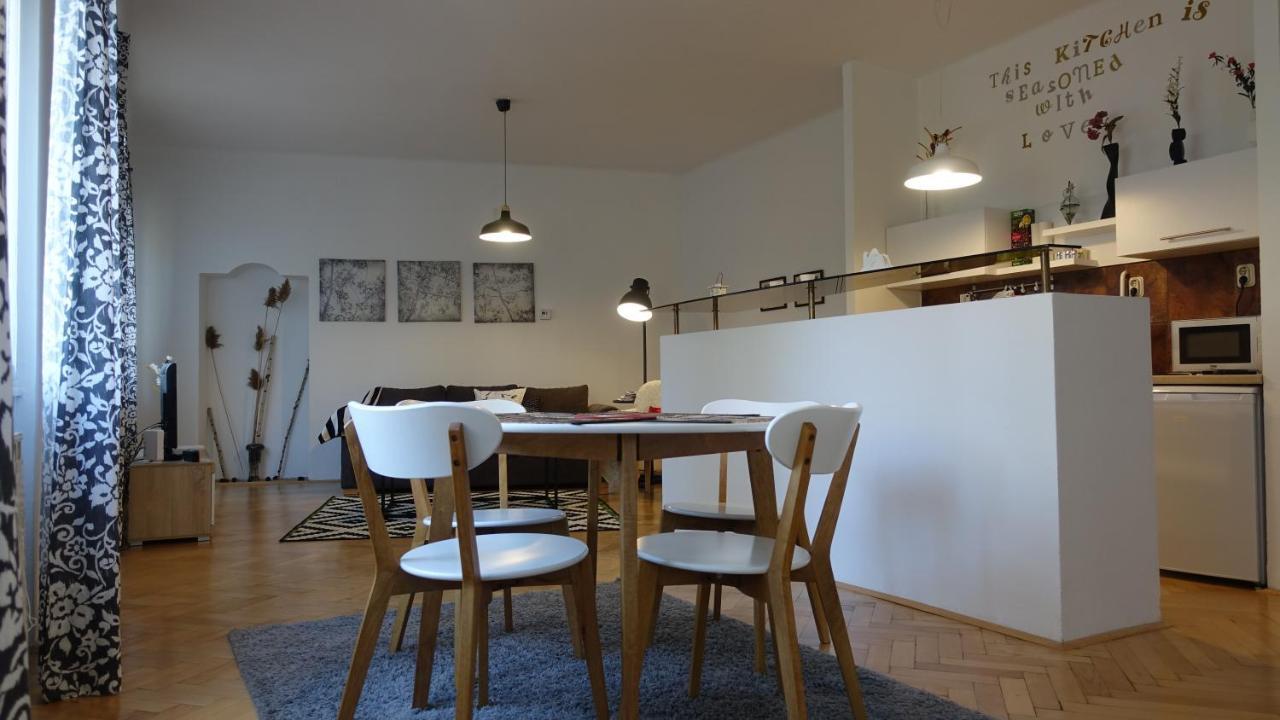 The Riverside Apartment - Downtown Sarajevo Exterior photo