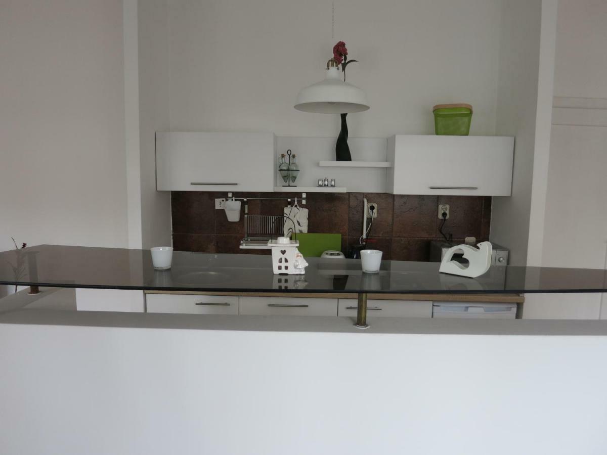The Riverside Apartment - Downtown Sarajevo Exterior photo